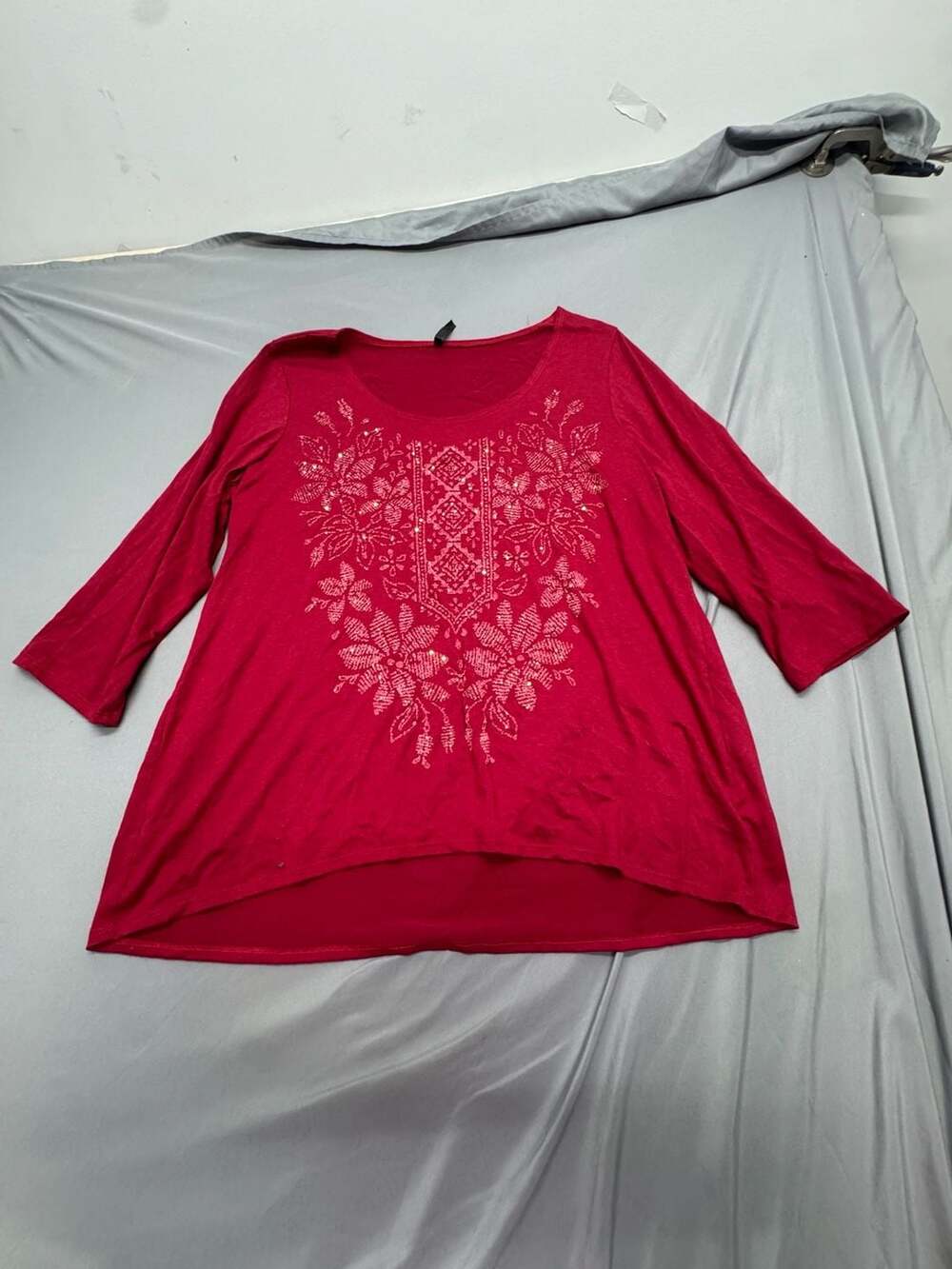 Forever Jade Blouse Size 1X Red Sequin Embroidered Top